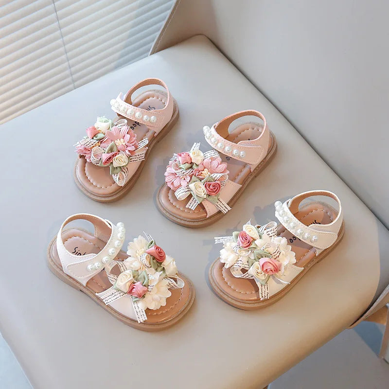 Rosebud Pearl Flower Sandals