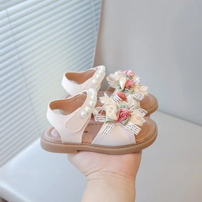 Rosebud Pearl Flower Sandals