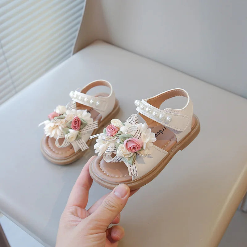Rosebud Pearl Flower Sandals